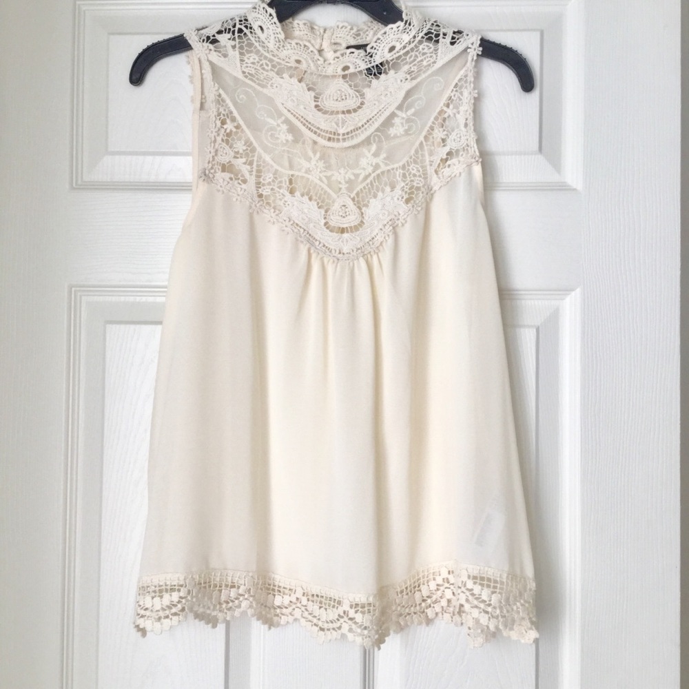 Forever21 Beautiful Lace Blouse